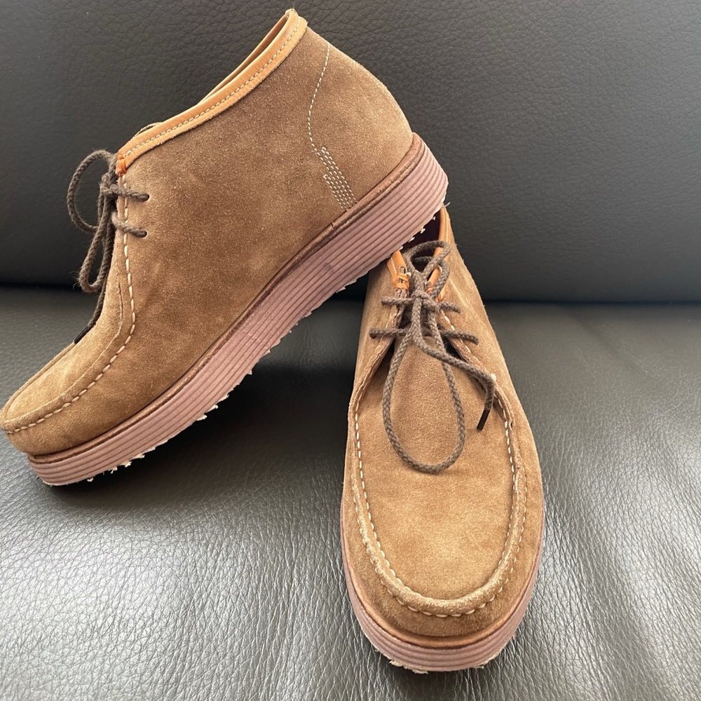 $400. BARRACUDA ATHLETIC SHOES MADE IN ITALY 6.5